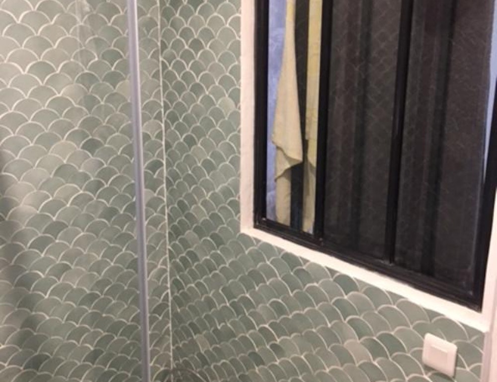 photo Salle de bain et douche à l'italienne Demiana